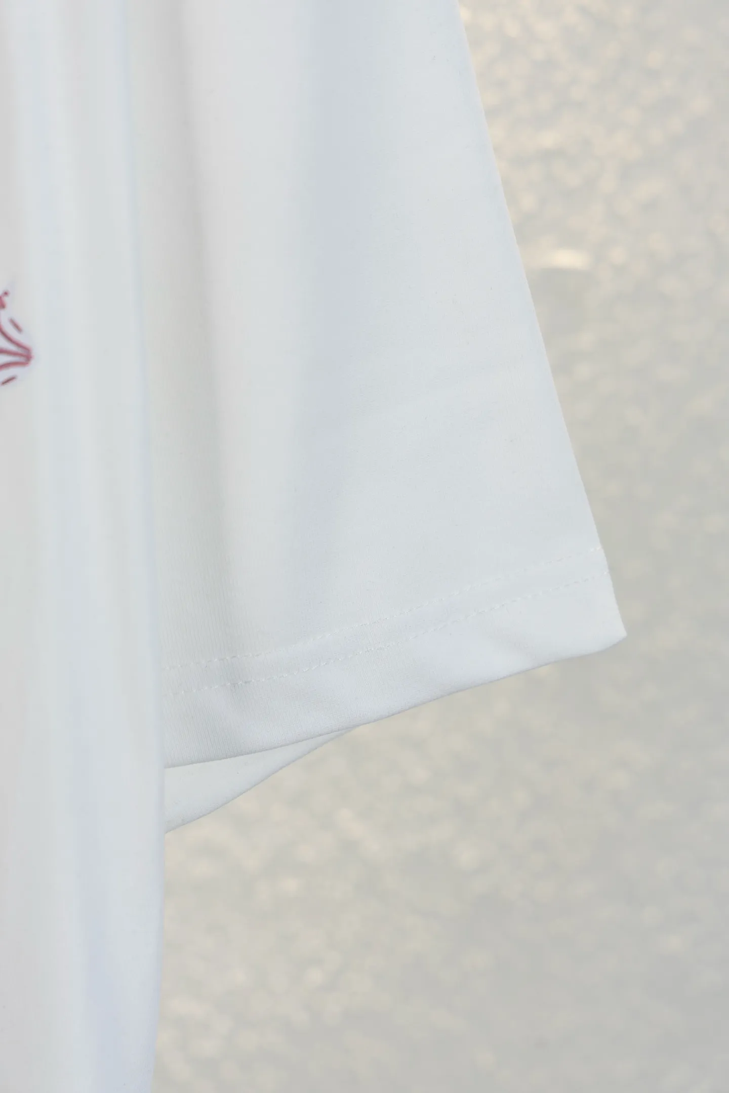 🅿️190 style number k737 Chrome hearte/Chrome heart ch 25ss Miami limited edition Sanskrit Year of the Dragon limited printed T-shirt short sleeves. A must-have item for daily commuting for men and women in light luxury. The correct version is welcome to compare. Detailed features ·280 grams of 100% cotton double yarn jersey fabric ·Custom dyed in the same cylinder, special thickened 32 pieces of double-strand 1x1 thread ·Double-needle cross-stitch technology ·Original main mark washed hangtag COLOUR: black white SIZE: xs s m L